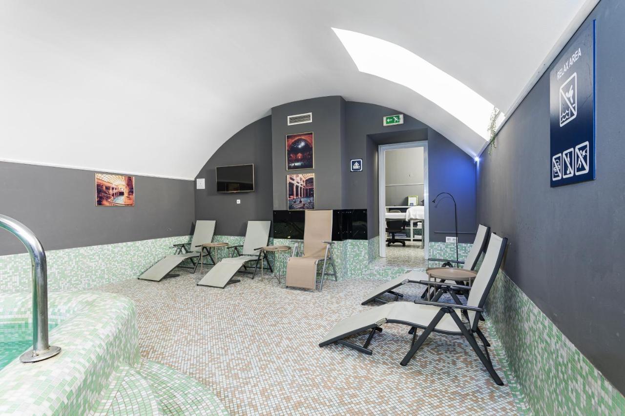 Hotel Museum 4*