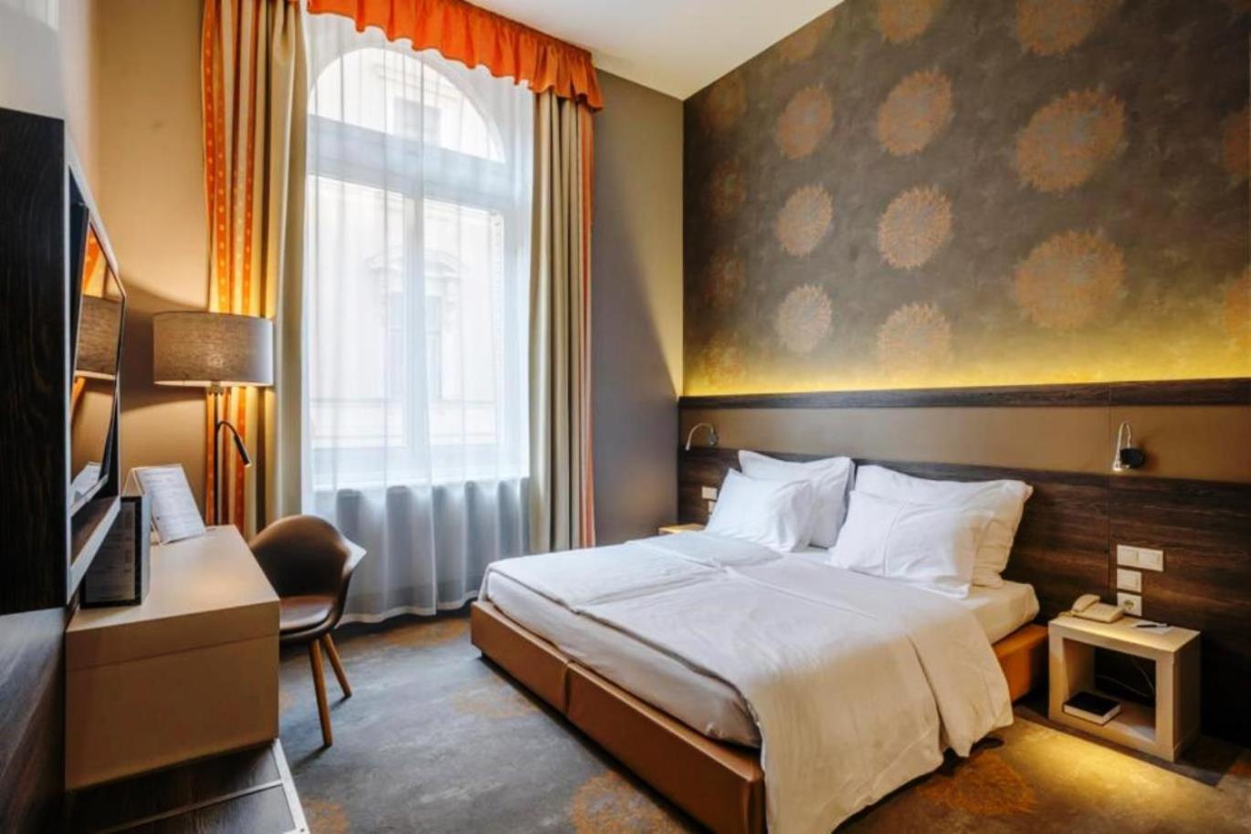 Hotel Museum 4*
