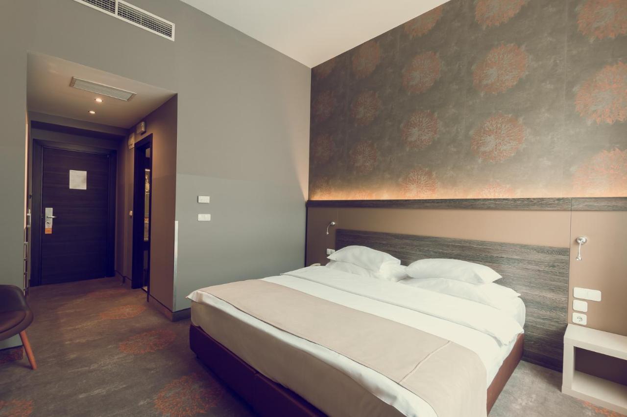 Hotel Museum 4*